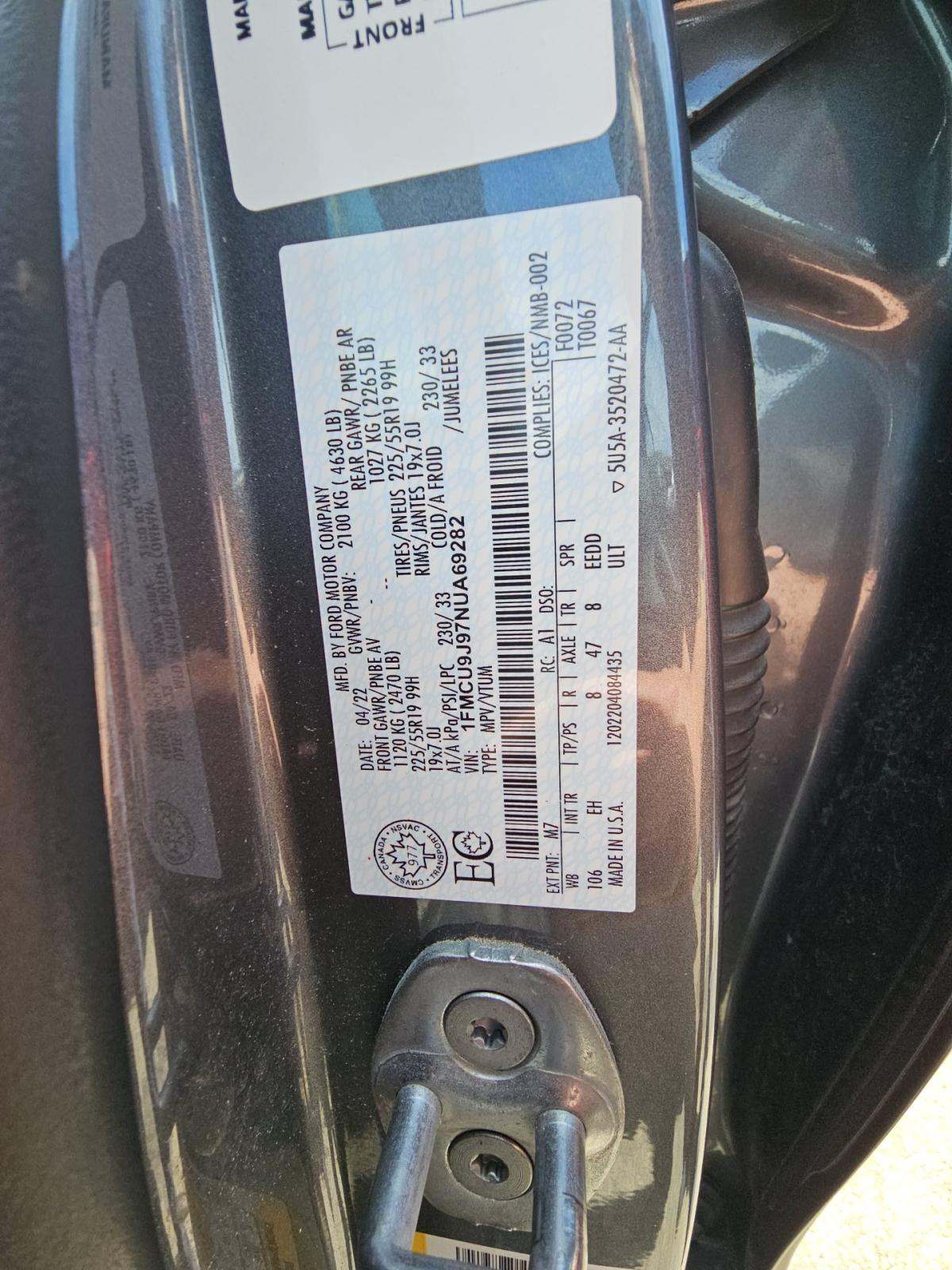 2022 Ford Escape Titanium AWD