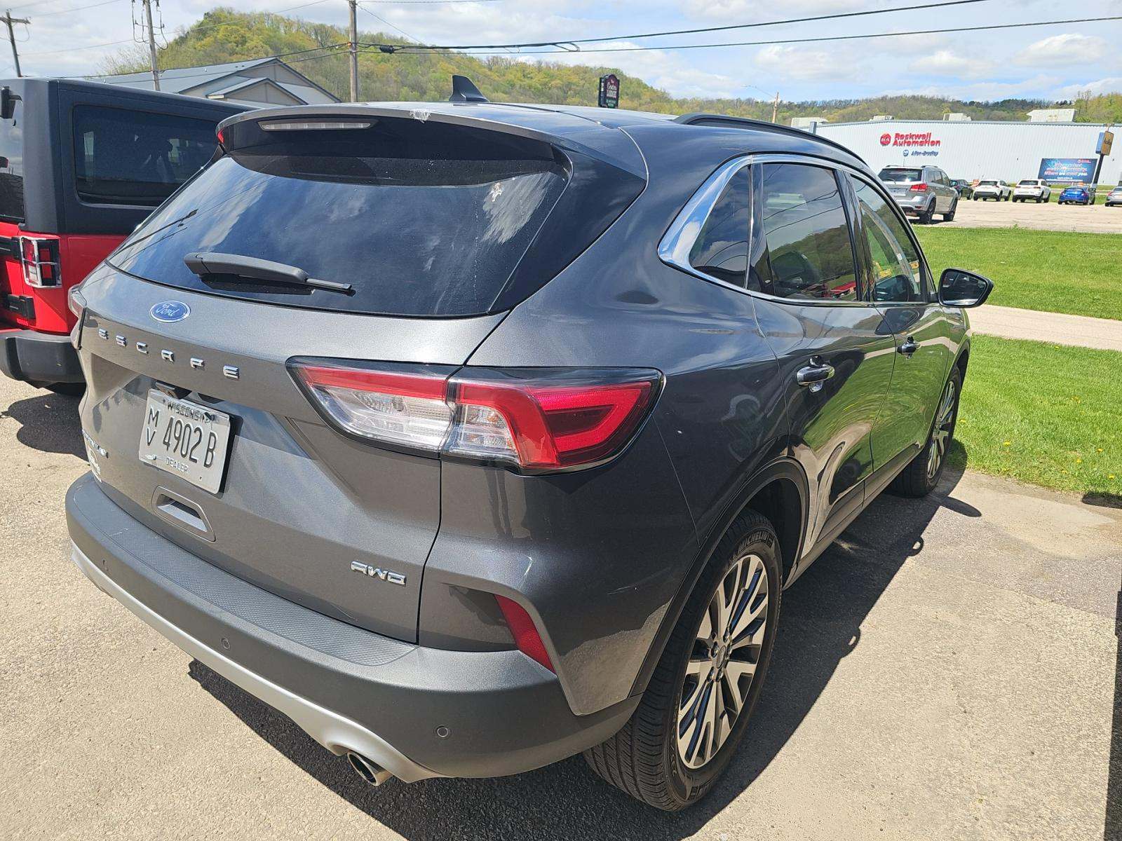 2022 Ford Escape Titanium AWD