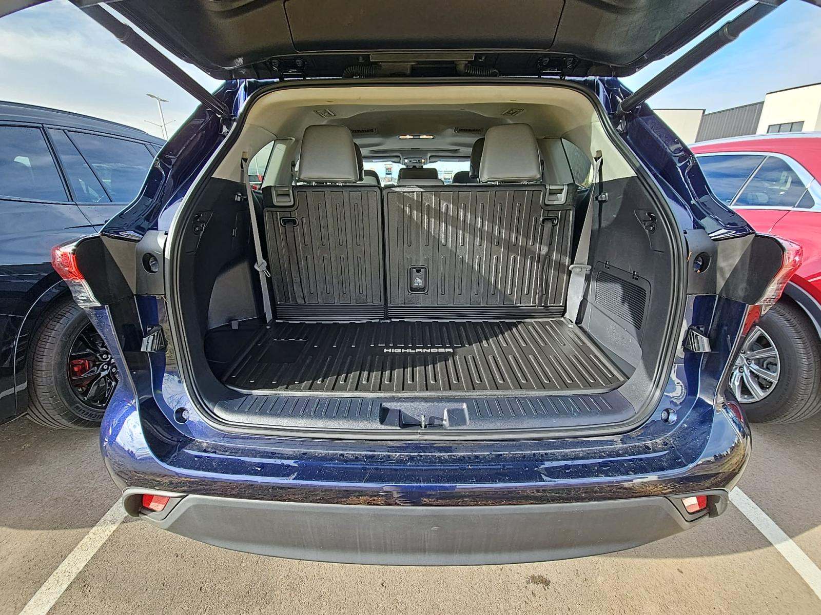 2022 Toyota Highlander XLE AWD