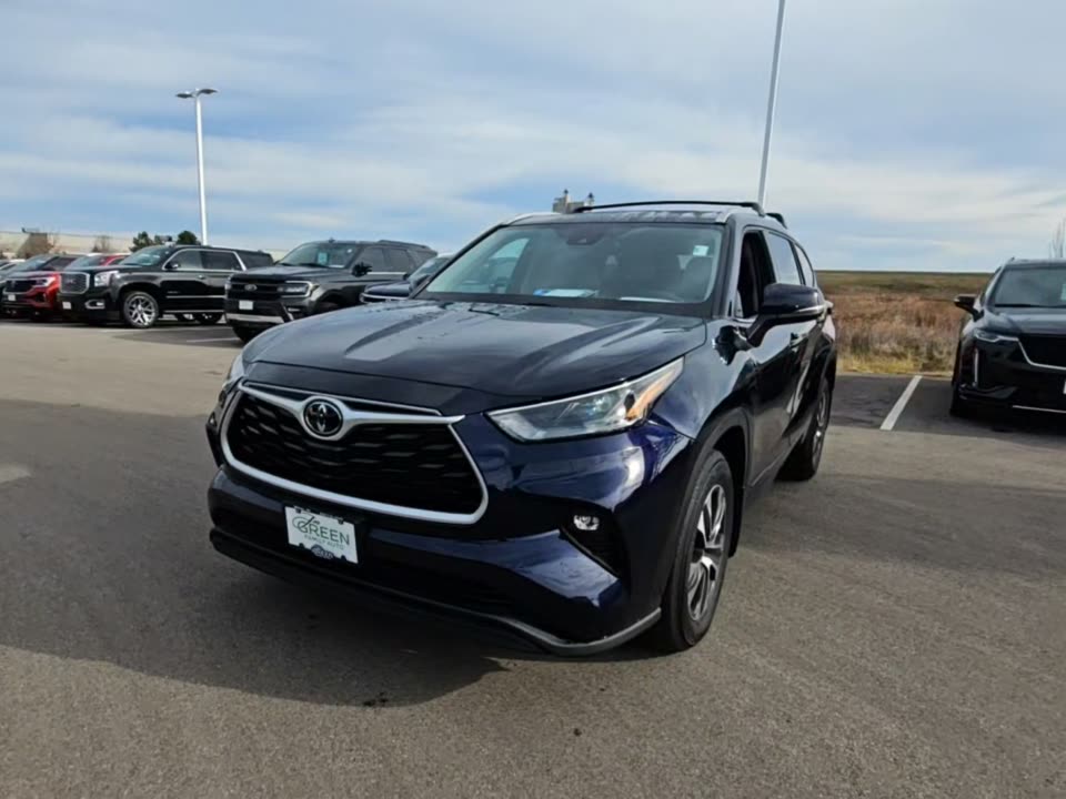 2022 Toyota Highlander XLE AWD
