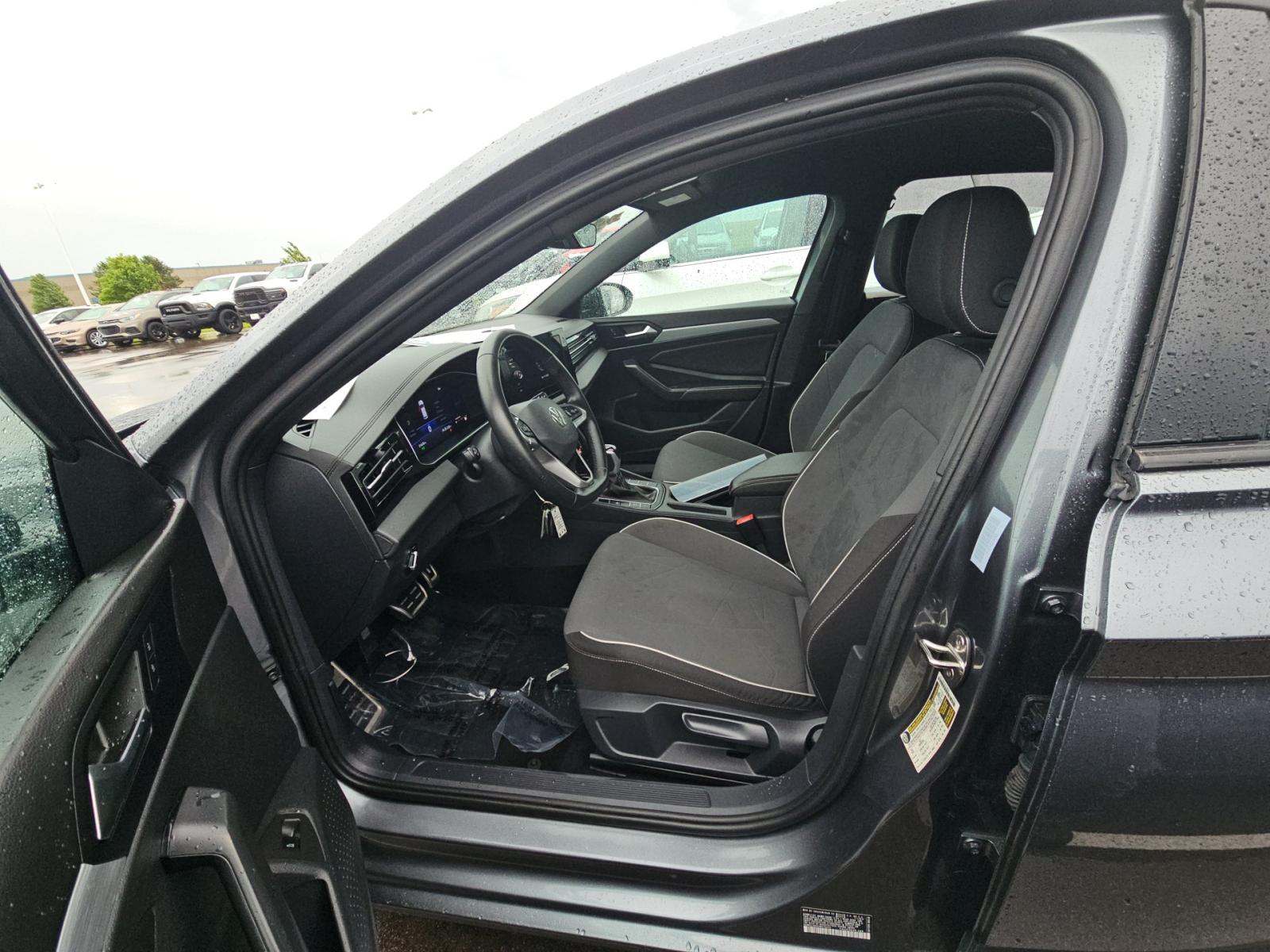 2025 Volkswagen Jetta 1.5T Sport FWD