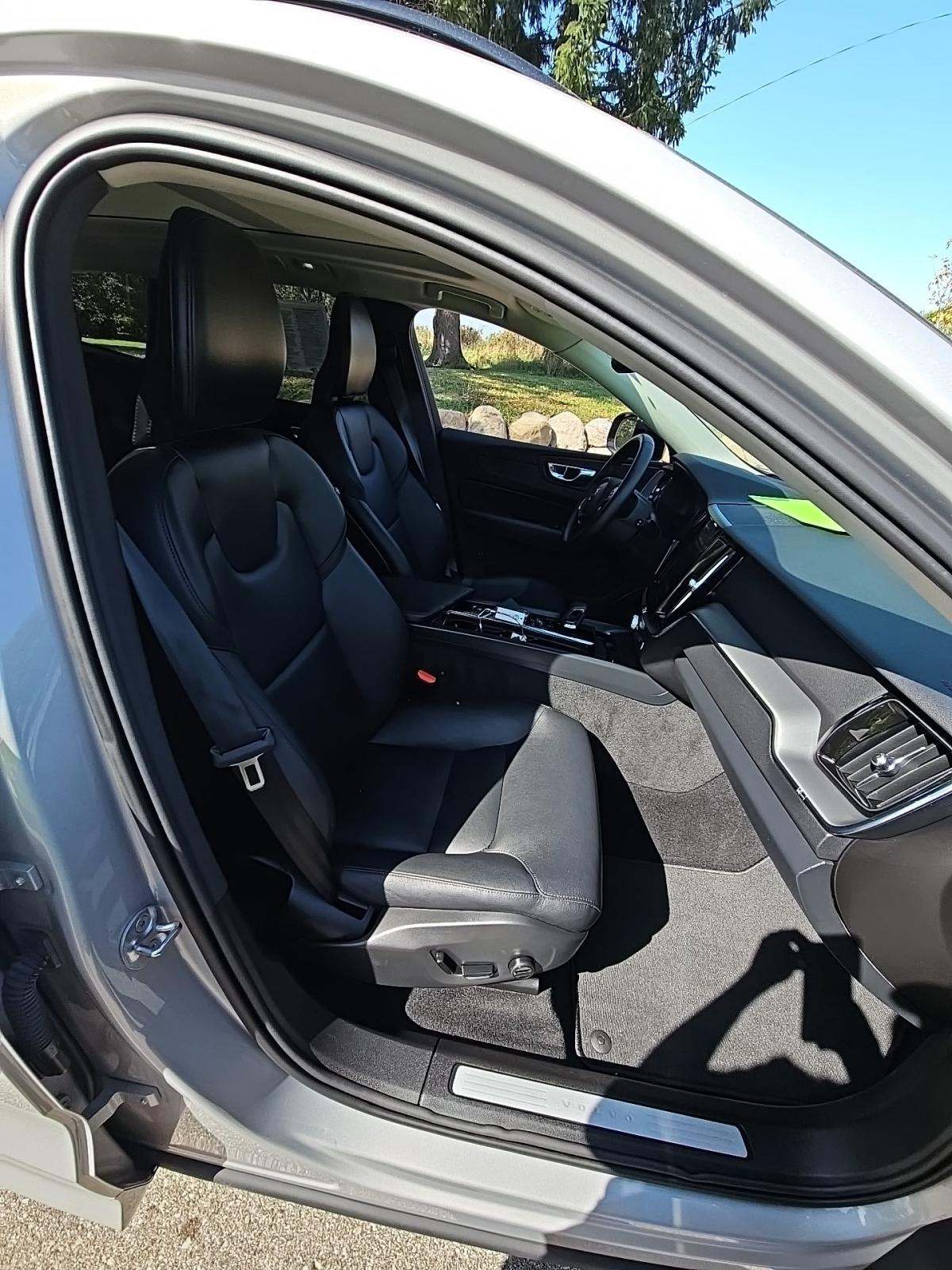 2024 Volvo XC60 B5 Core AWD