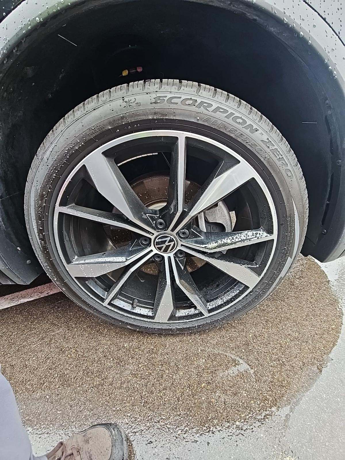 2022 Volkswagen Tiguan 2.0T SEL R-Line AWD