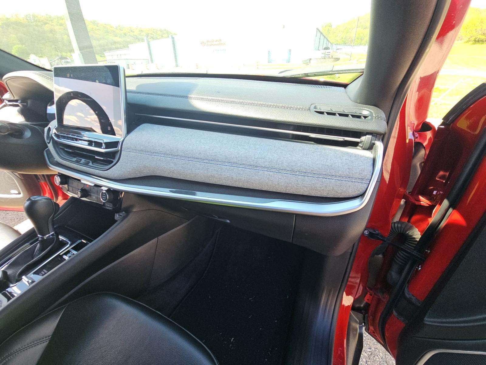 2023 Jeep Compass Latitude AWD