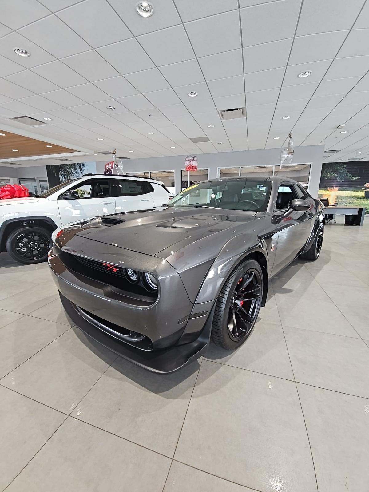 2022 Dodge Challenger R/T Scat Pack Widebody RWD