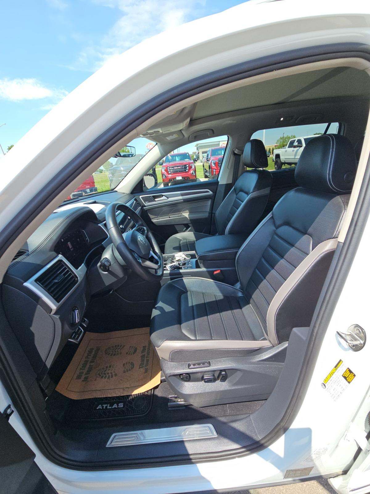 2022 Volkswagen Atlas 3.6L SEL Premium R-Line AWD
