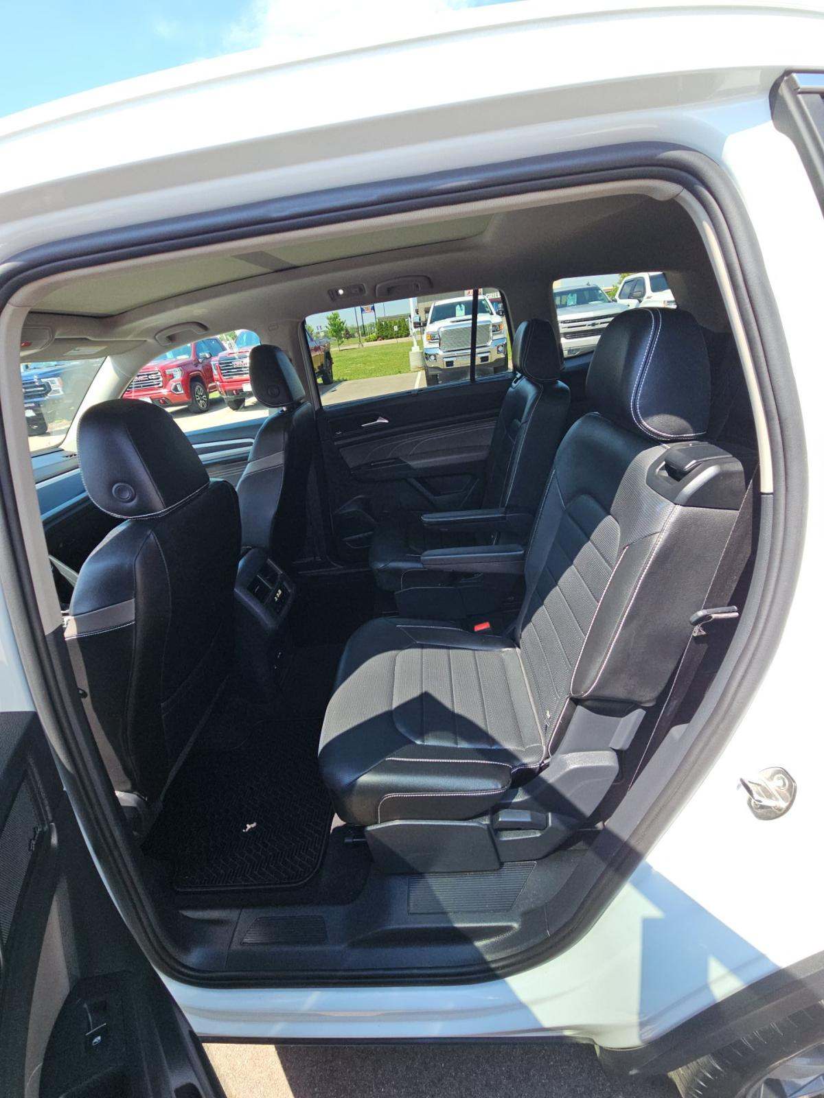 2022 Volkswagen Atlas 3.6L SEL Premium R-Line AWD