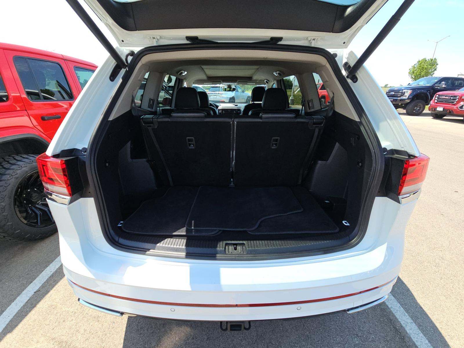 2022 Volkswagen Atlas 3.6L SEL Premium R-Line AWD