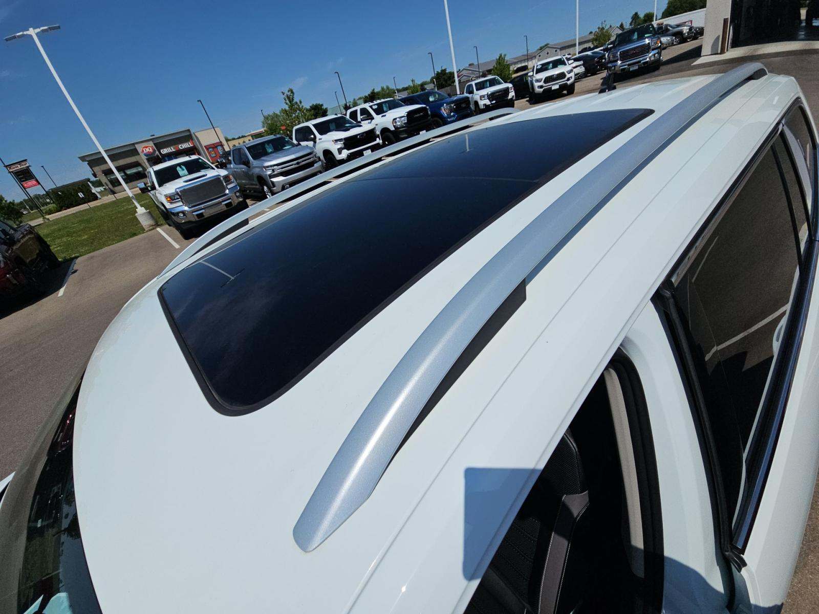 2022 Volkswagen Atlas 3.6L SEL Premium R-Line AWD