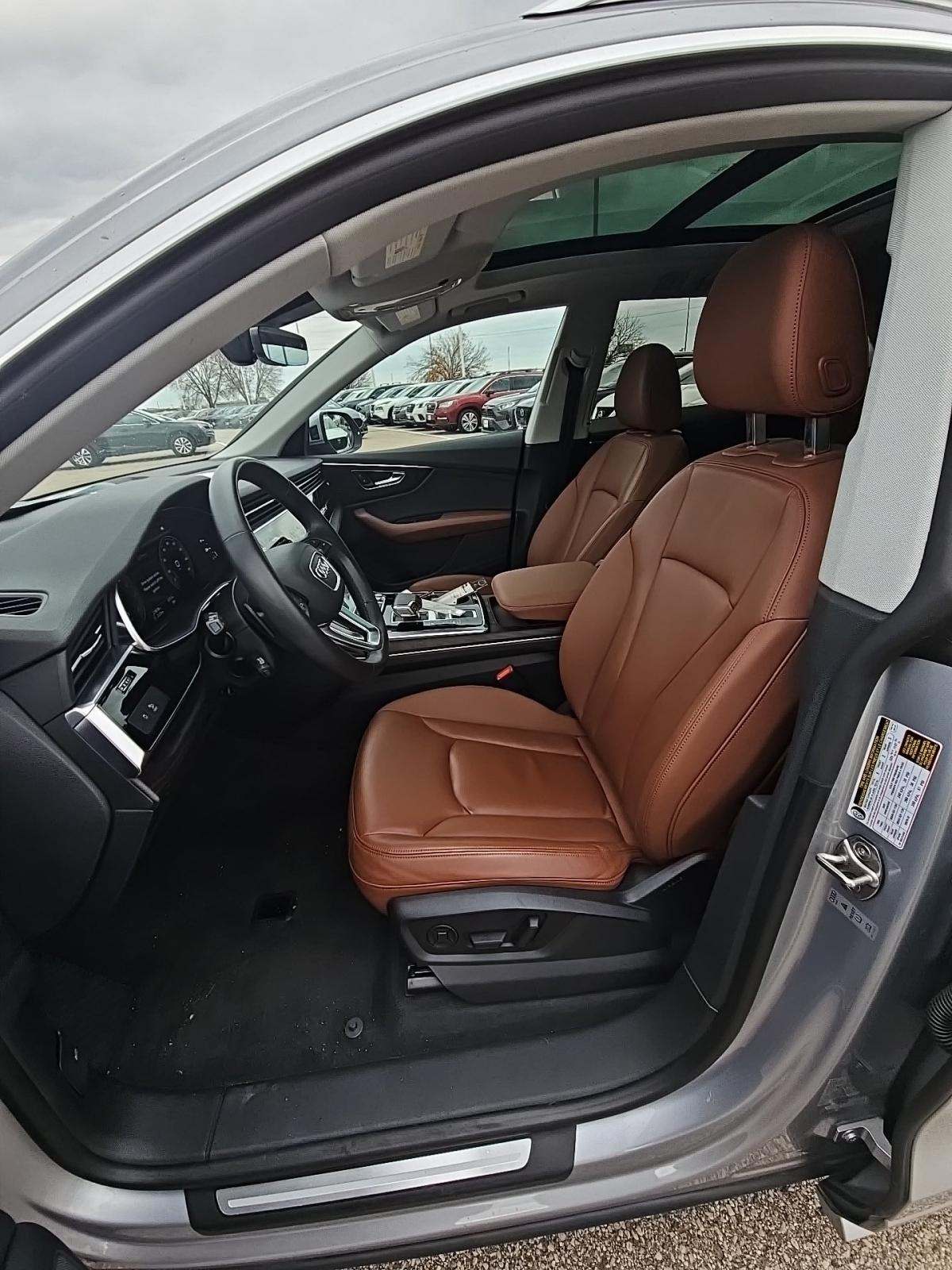 2022 Audi Q8 Premium AWD