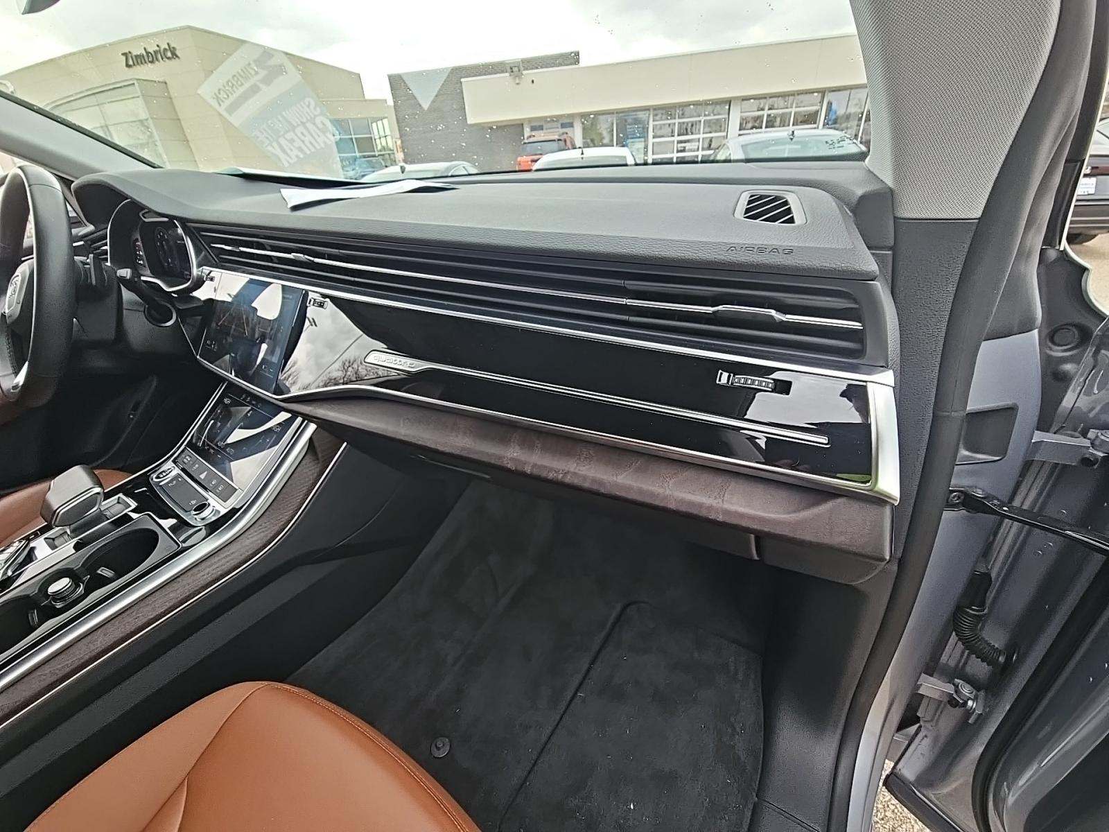 2022 Audi Q8 Premium AWD