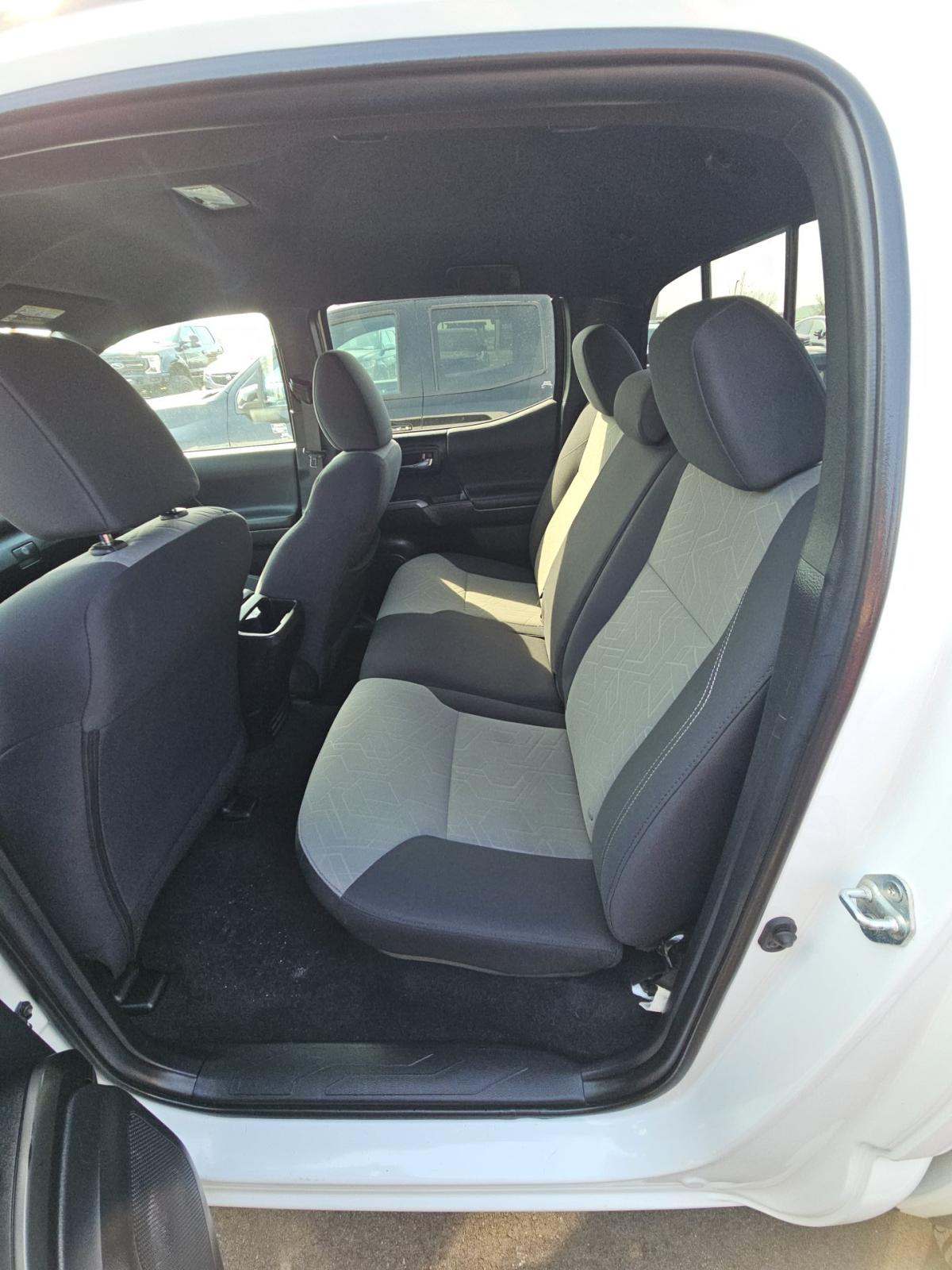 2022 Toyota Tacoma TRD Off-Road AWD