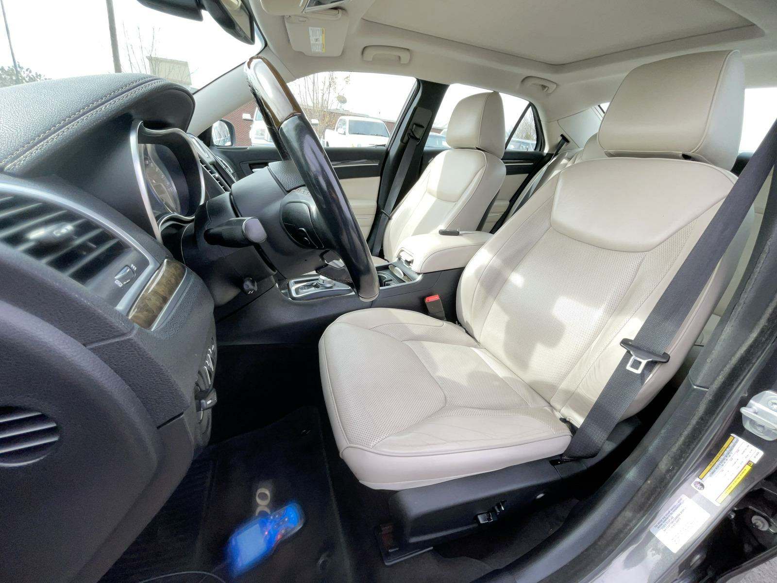 2016 Chrysler 300 C RWD