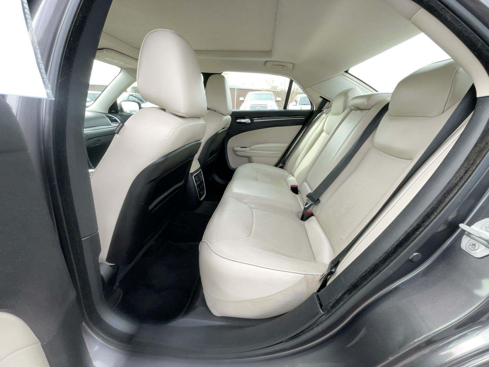 2016 Chrysler 300 C RWD