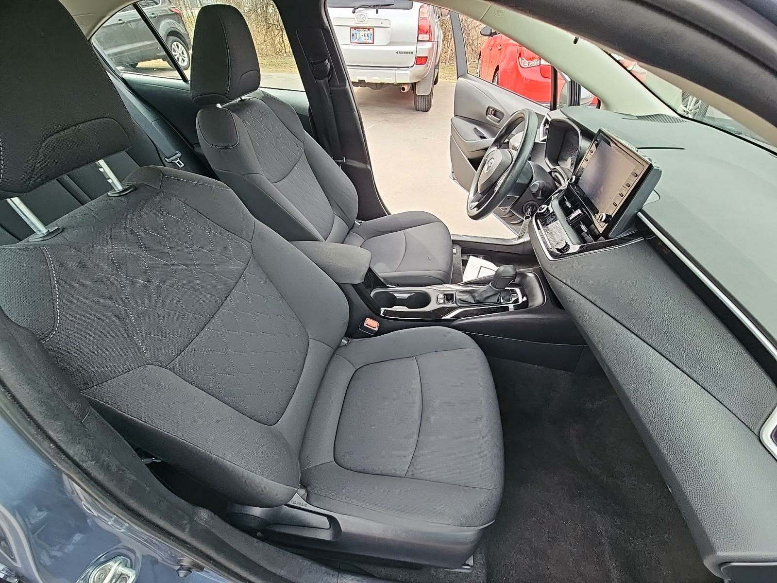 2022 Toyota Corolla LE FWD