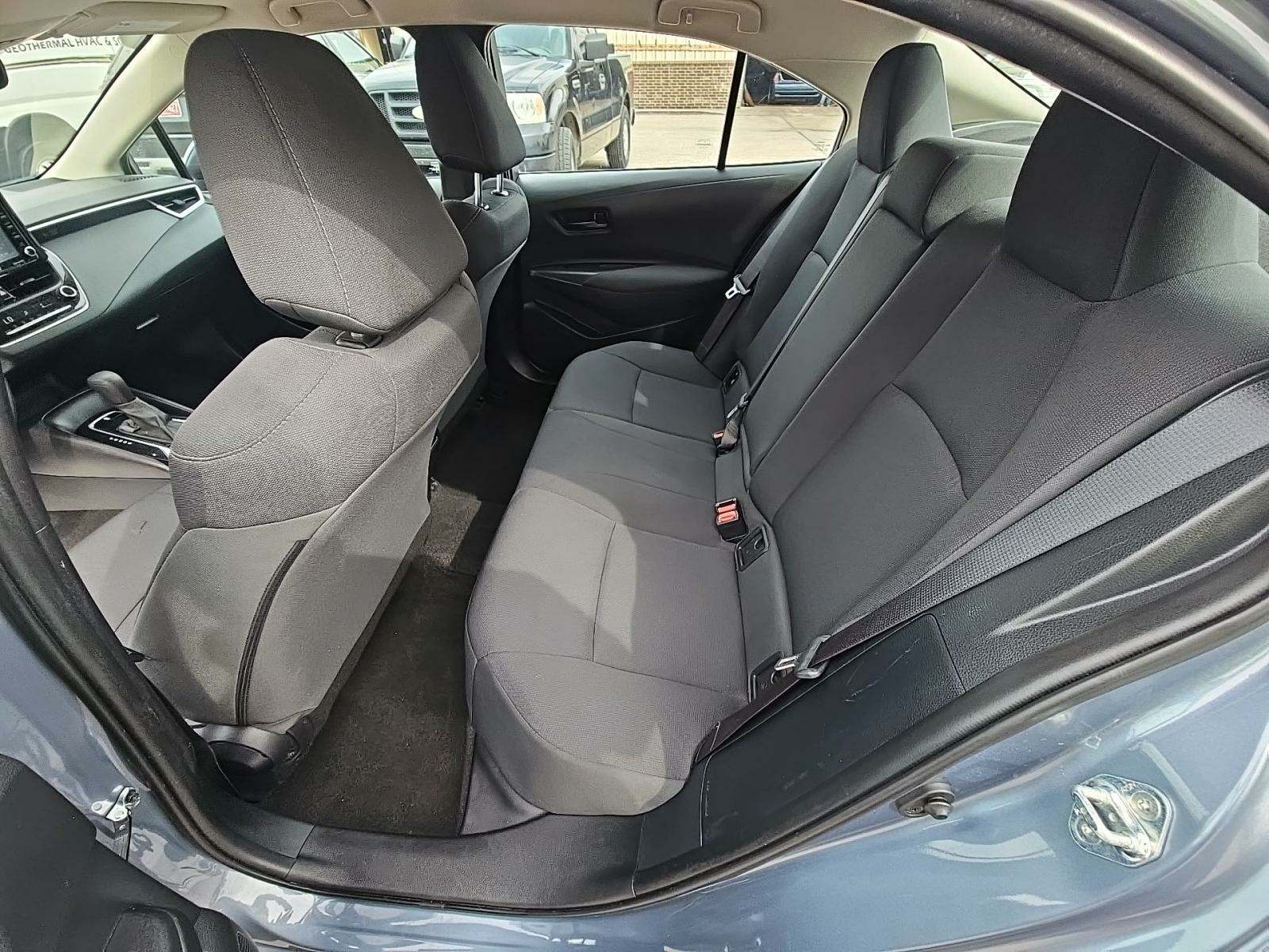 2022 Toyota Corolla LE FWD