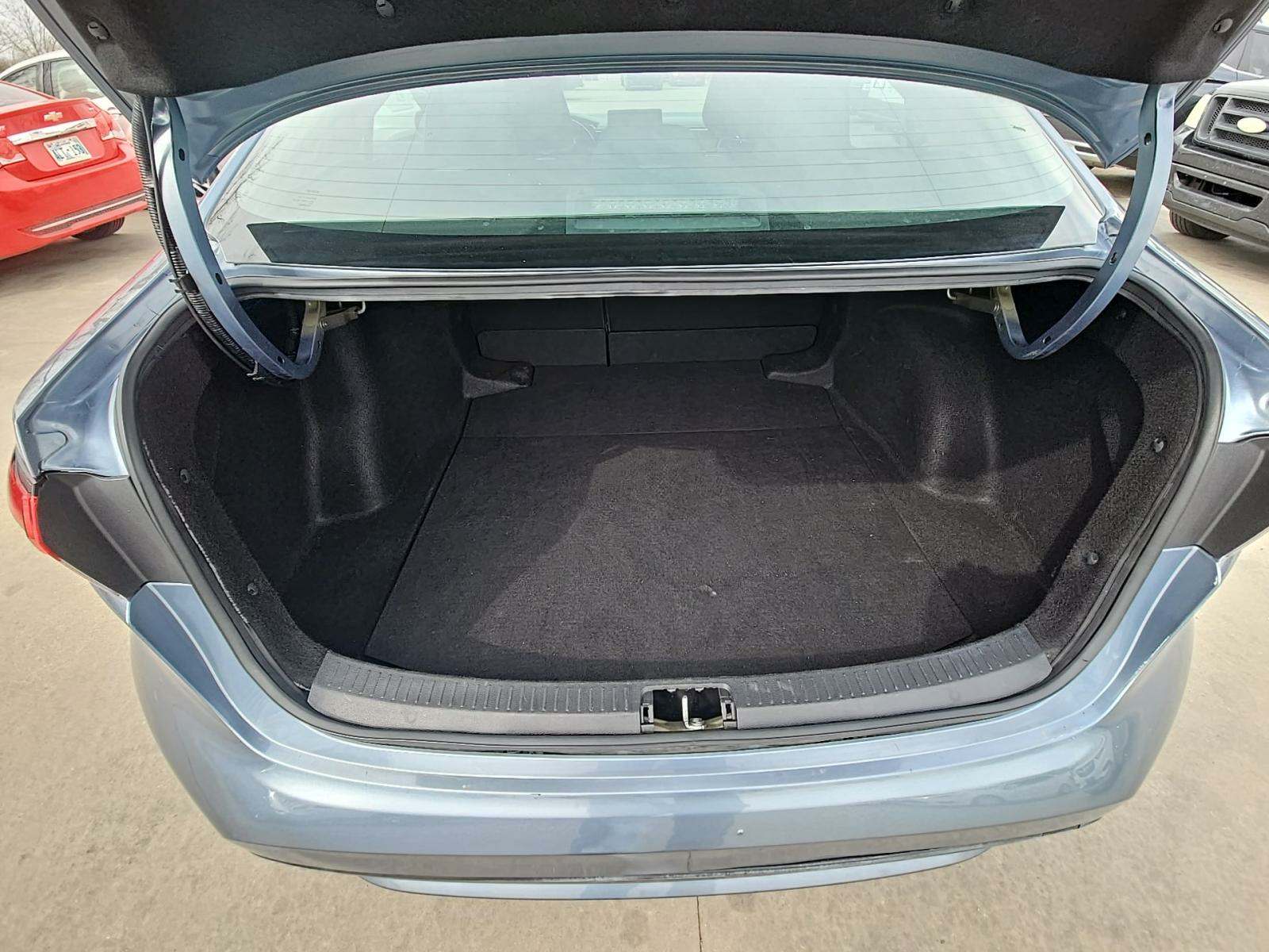 2022 Toyota Corolla LE FWD