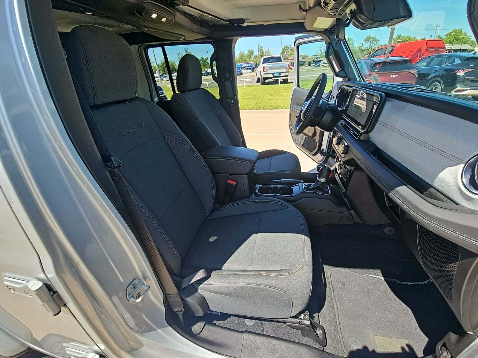 2024 Jeep Wrangler Sahara AWD