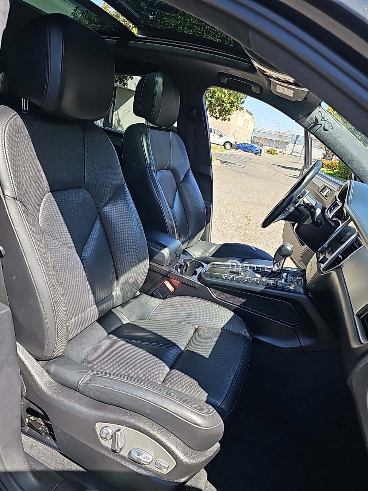 2017 Porsche Macan Turbo AWD