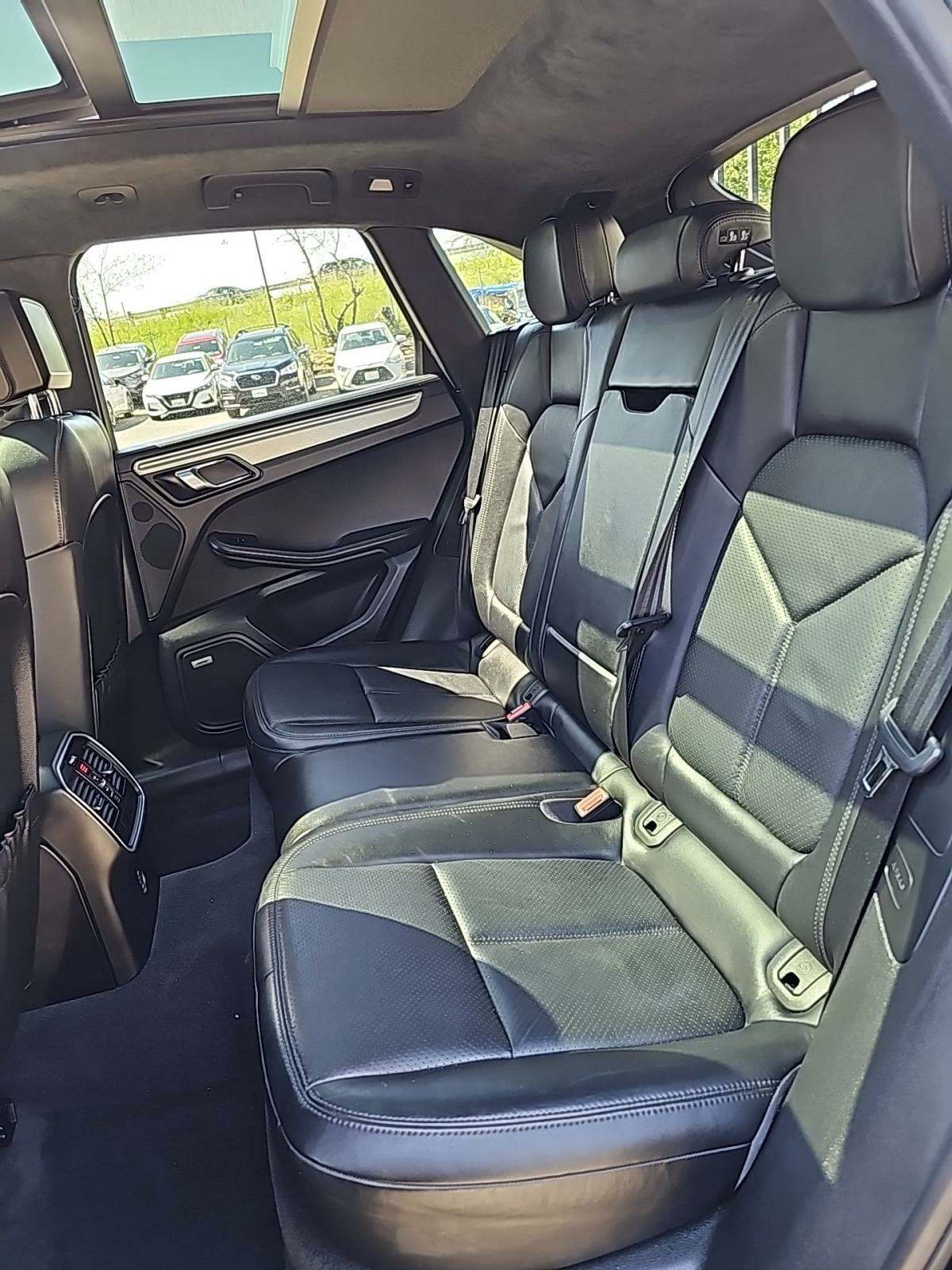 2017 Porsche Macan Turbo AWD