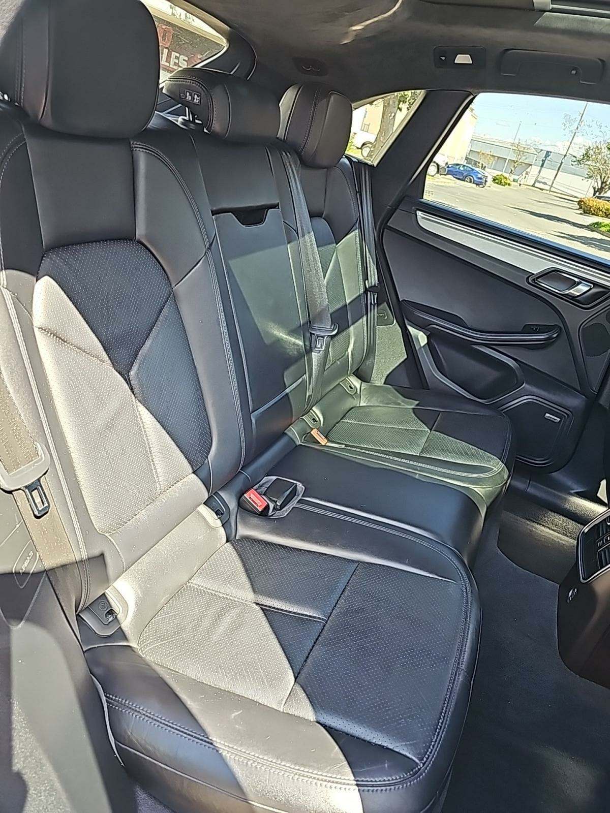 2017 Porsche Macan Turbo AWD