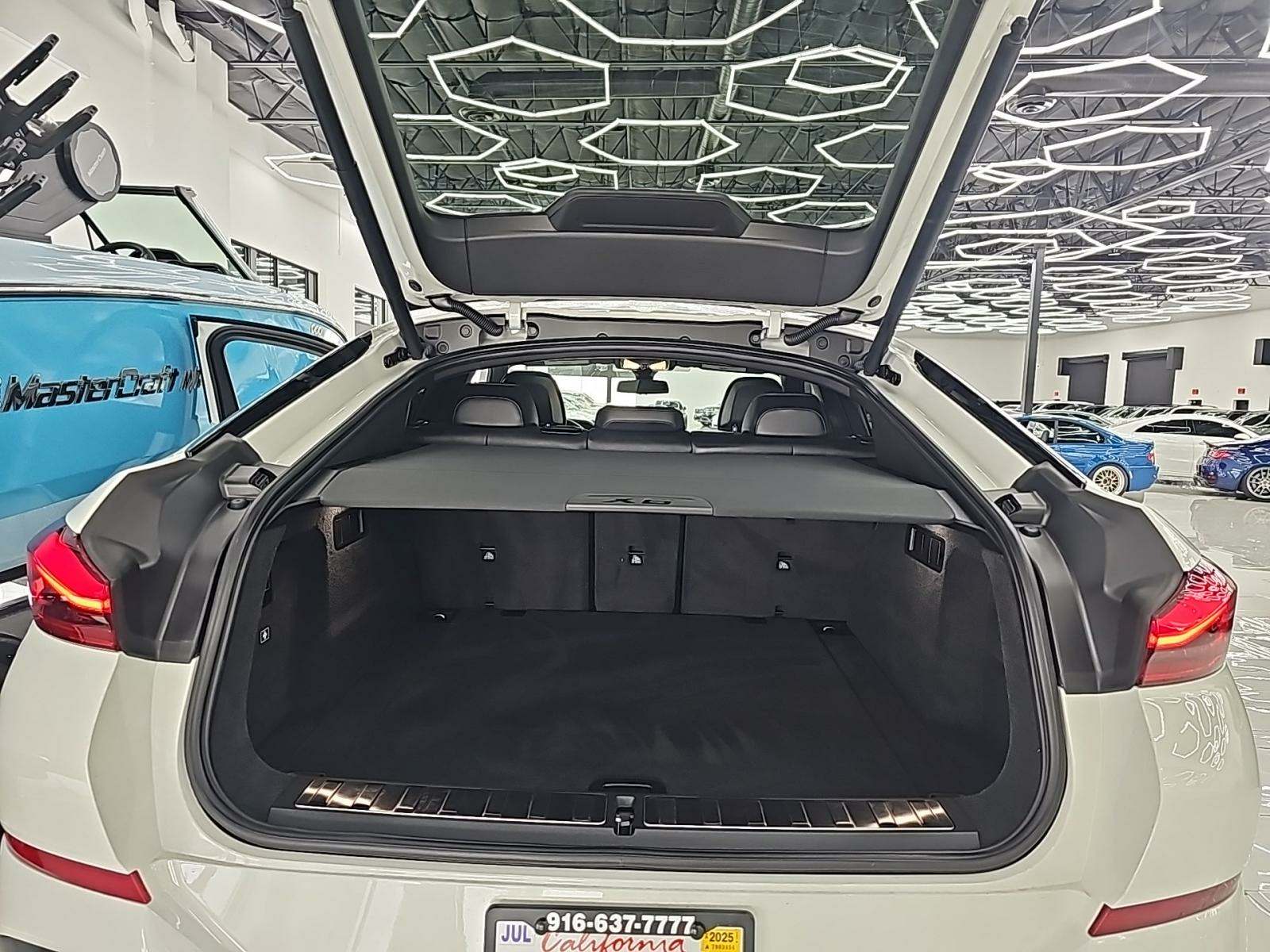 2021 BMW X6 xDrive40i AWD