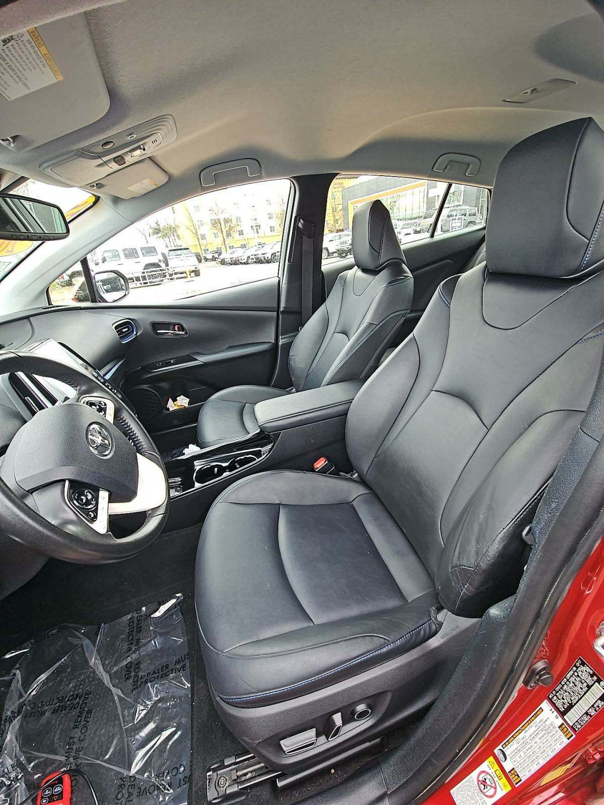 2018 Toyota Prius Four Touring FWD