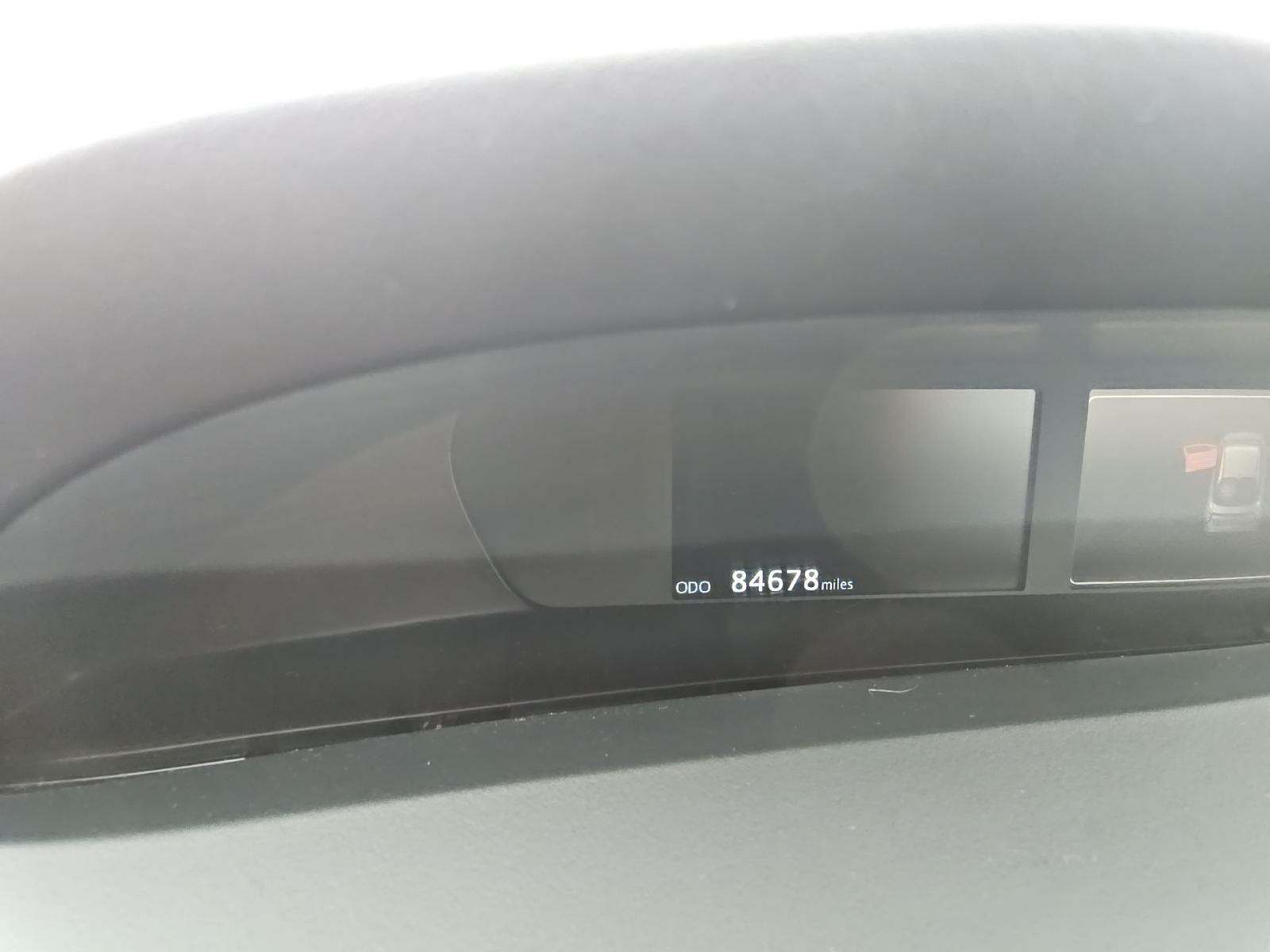 2018 Toyota Prius Four Touring FWD