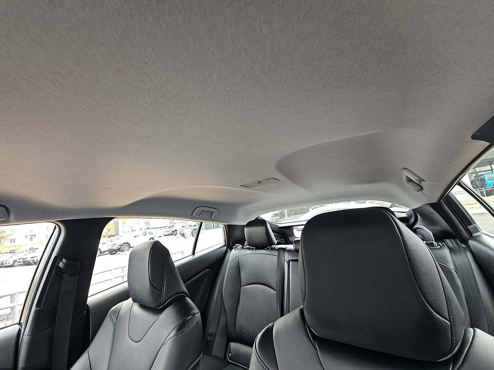 2018 Toyota Prius Four Touring FWD