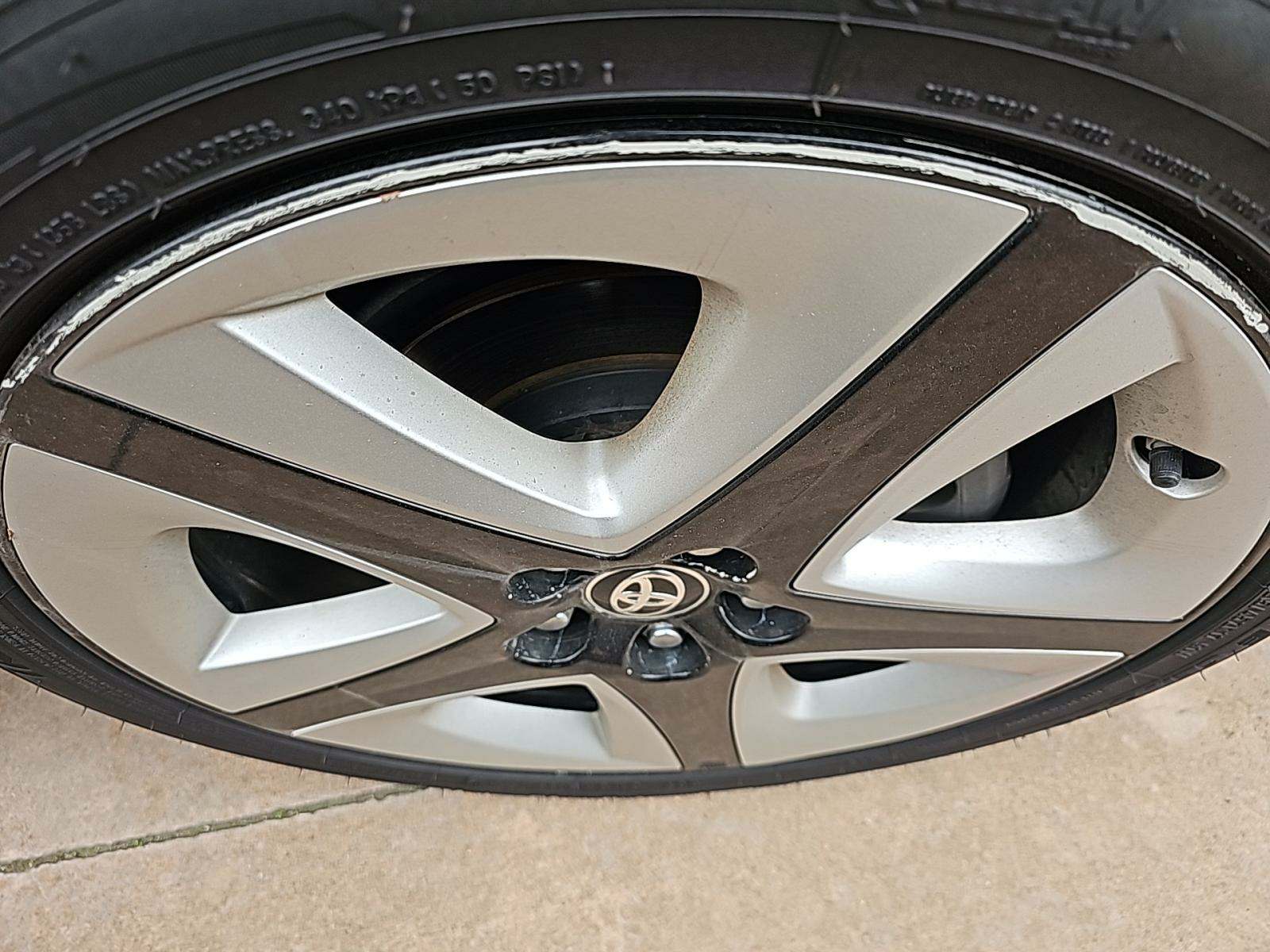 2018 Toyota Prius Four Touring FWD