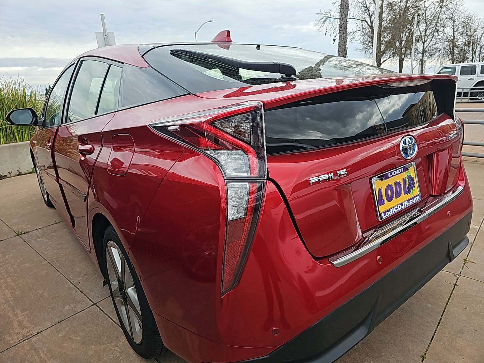 2018 Toyota Prius Four Touring FWD