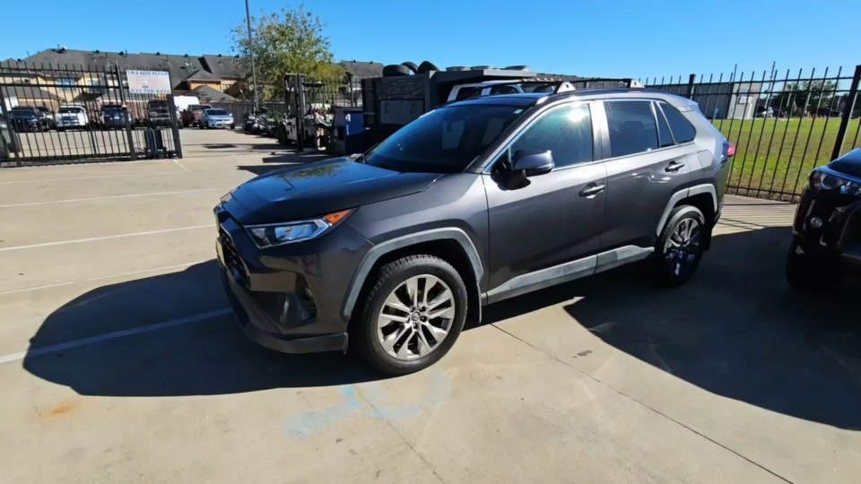 2020 Toyota RAV4 XLE Premium