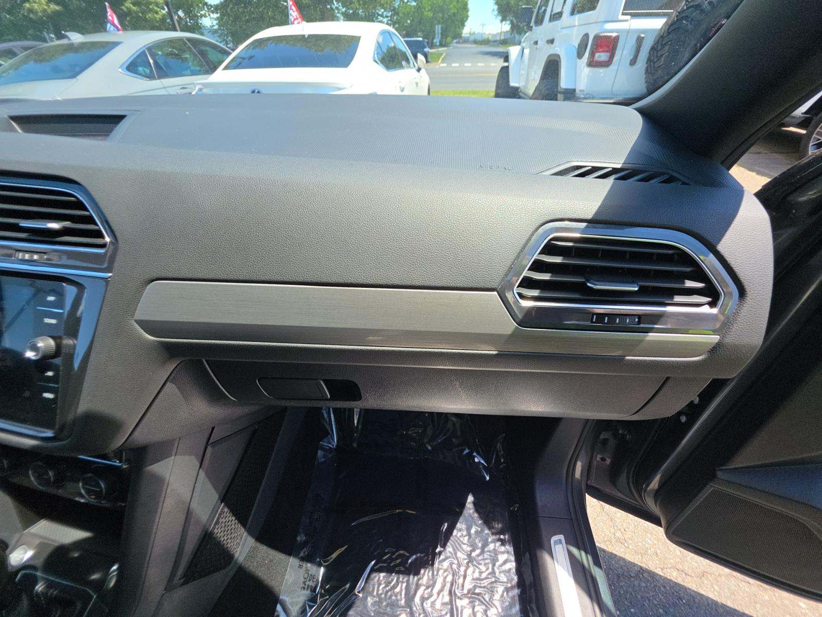 2021 Volkswagen Tiguan 2.0T SE R-Line Black AWD