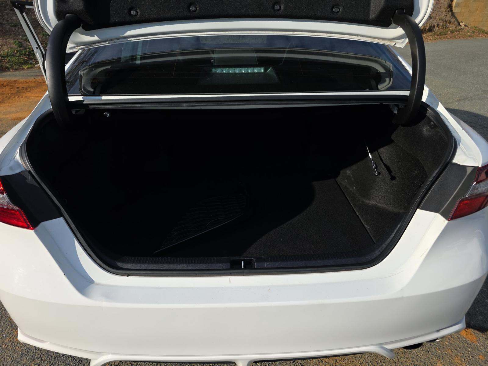 2022 Toyota Camry SE FWD