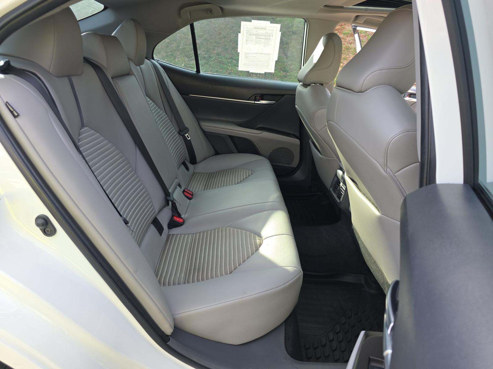 2022 Toyota Camry SE FWD