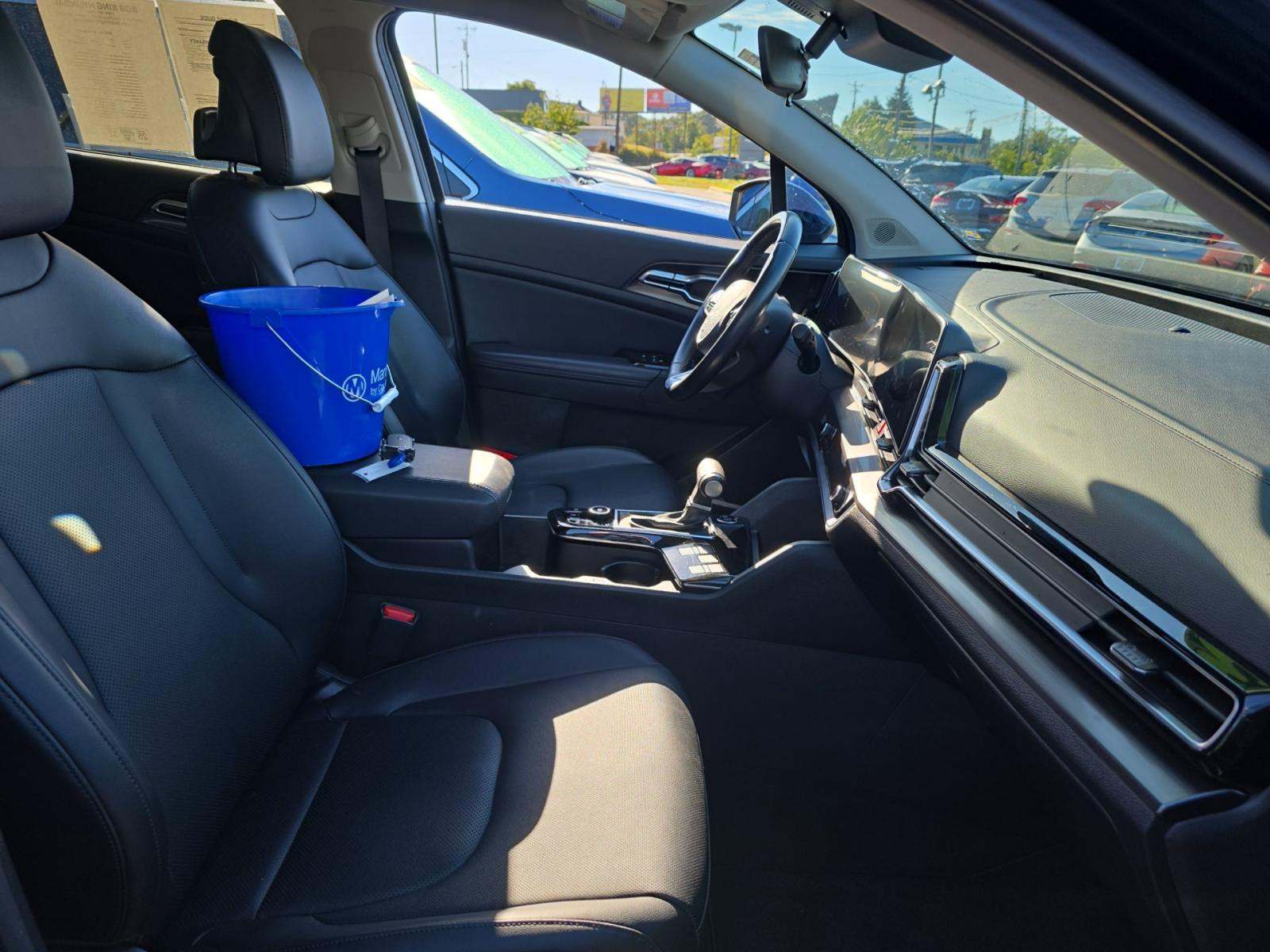 2023 Kia Sportage EX FWD