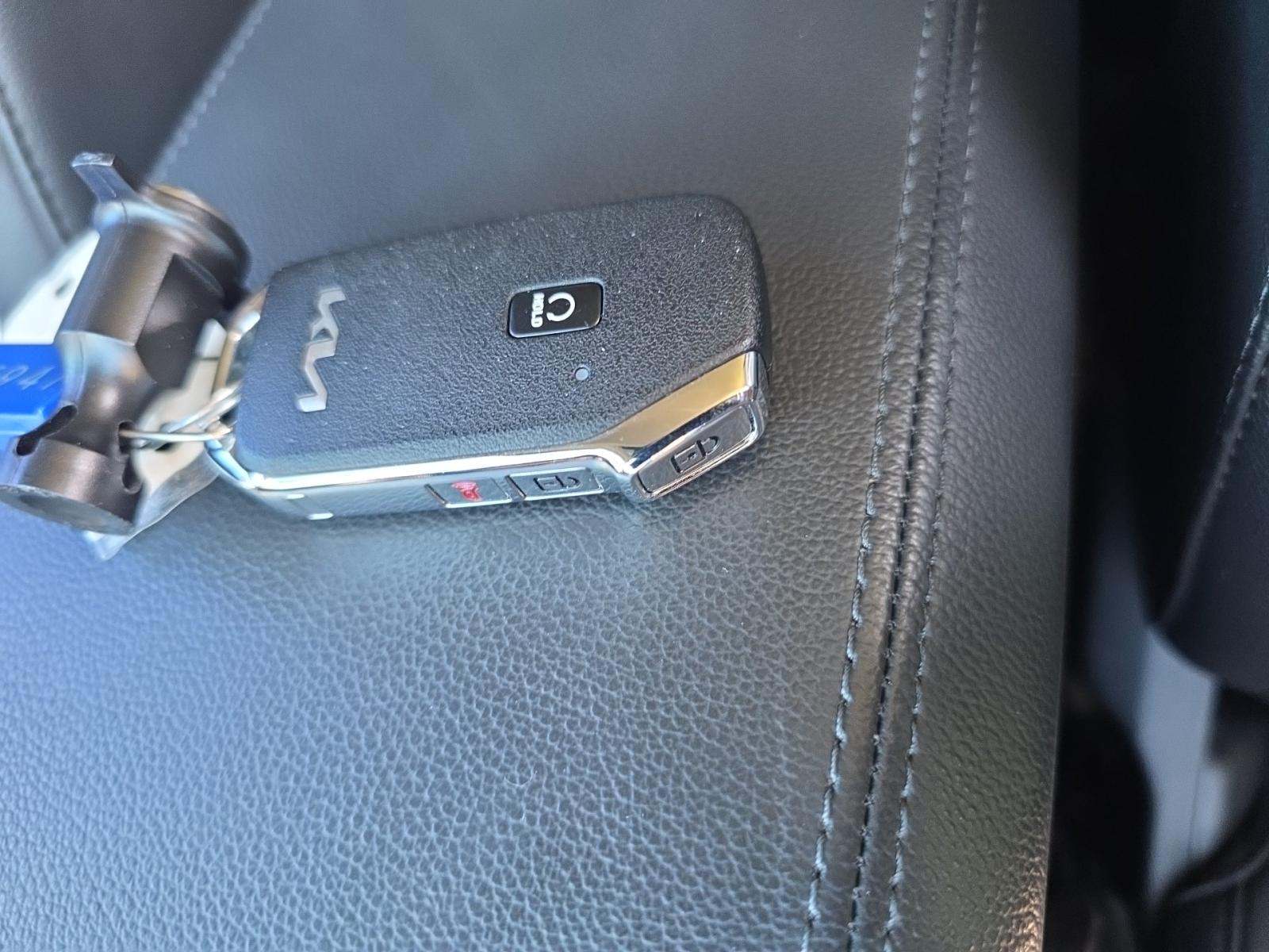 2023 Kia Sportage EX FWD