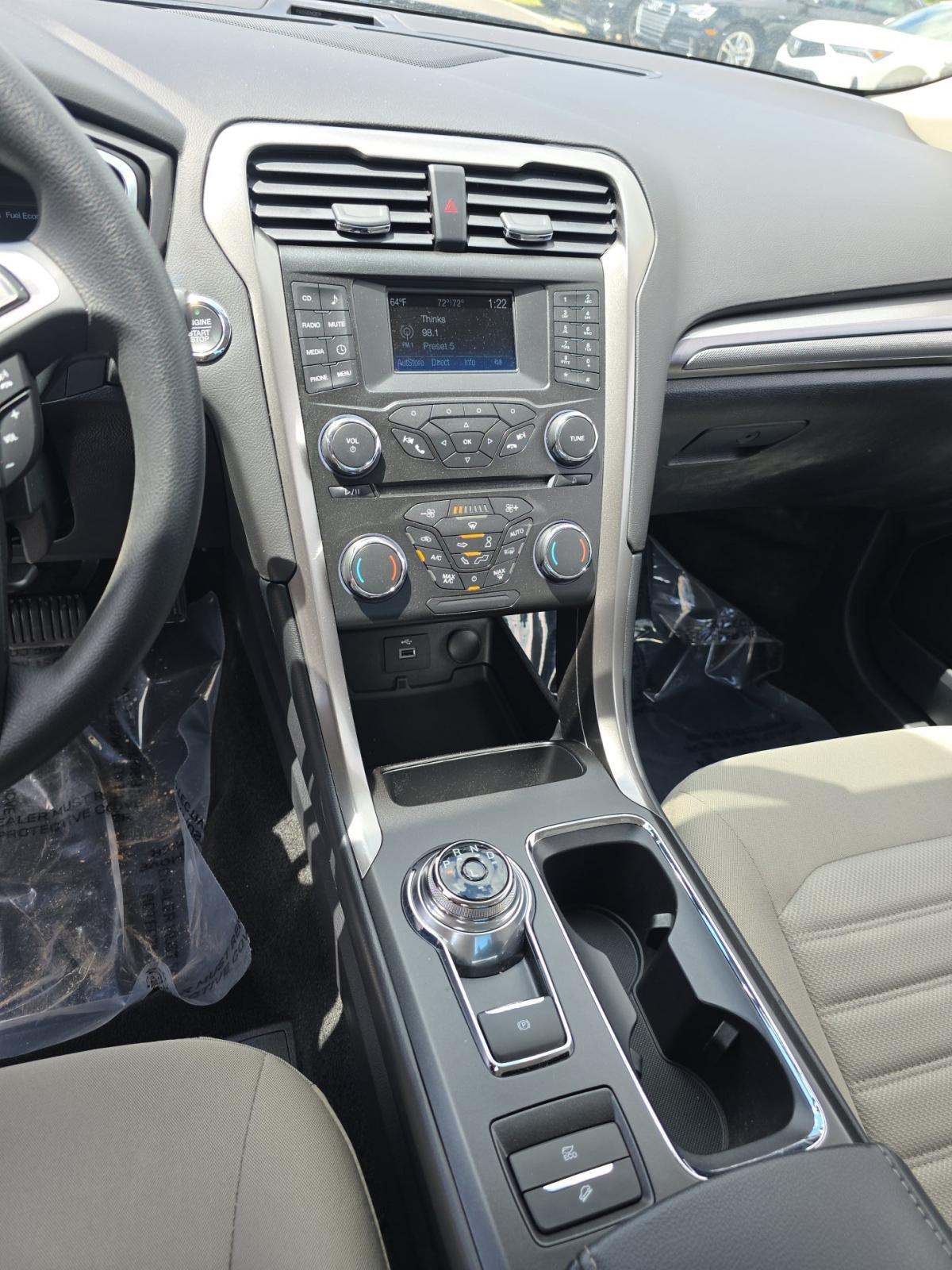 FORD FUSION - 6