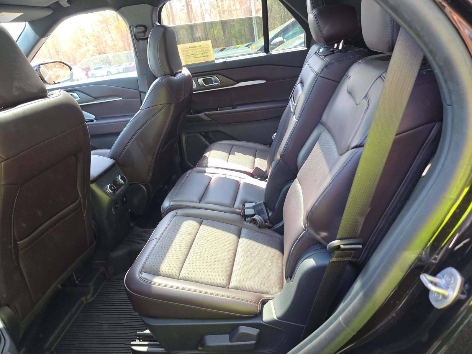 2025 Ford Explorer Platinum AWD