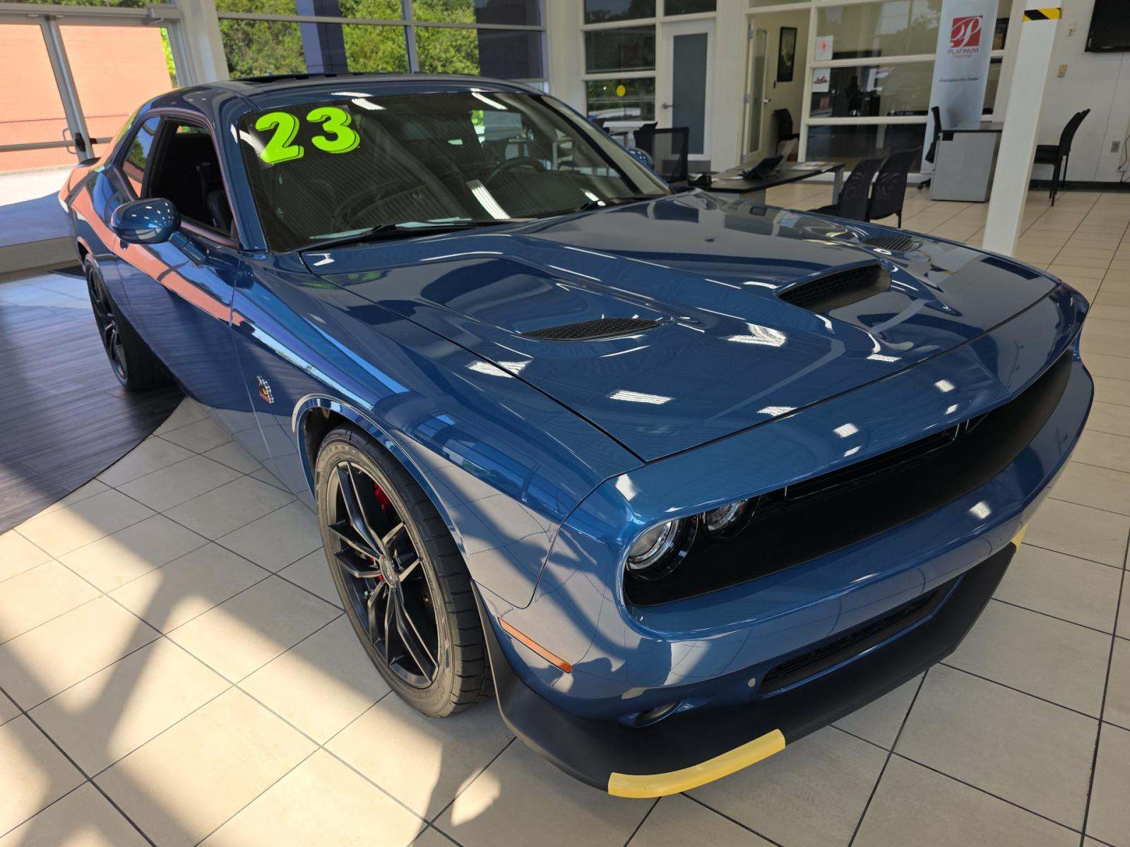 DODGE CHALLENGER - 4