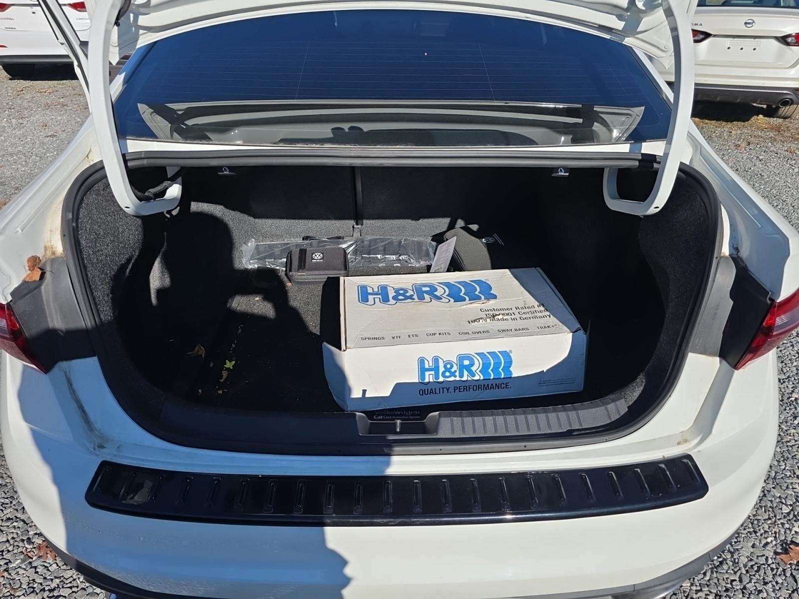 2024 Volkswagen Jetta 2.0T GLI 40th Anniversary Edition FWD