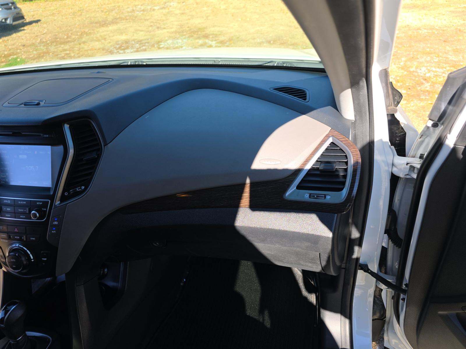 2017 Hyundai Santa Fe Sport Base FWD