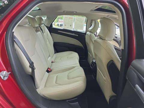 2015 Ford Fusion Hybrid Titanium FWD