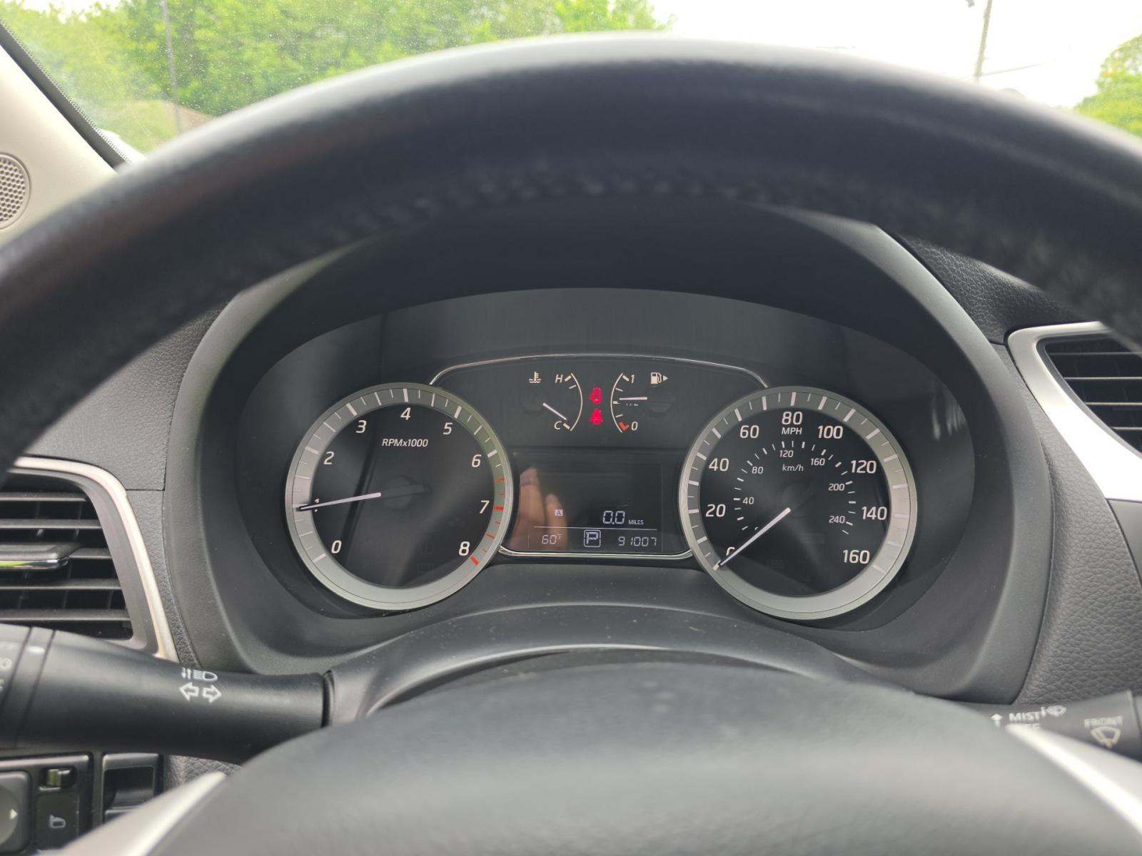 NISSAN SENTRA - 5