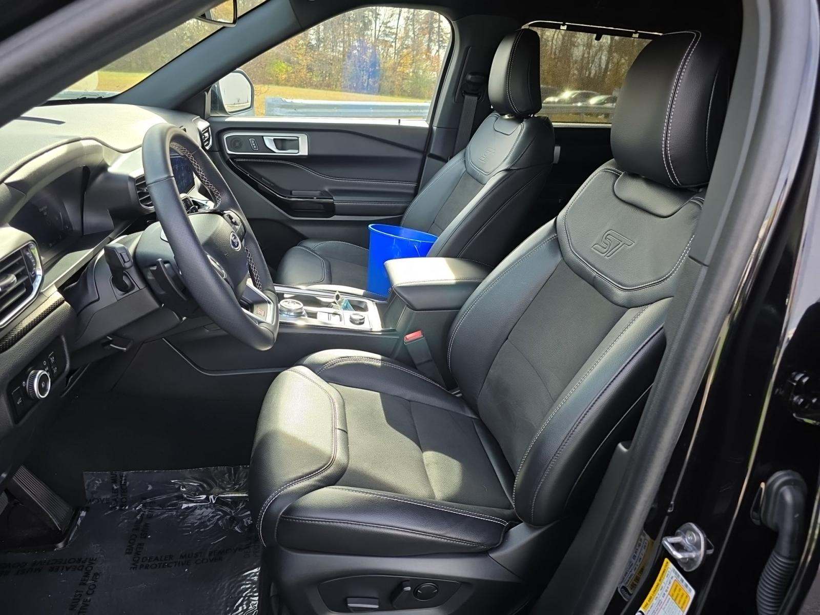 2023 Ford Explorer ST AWD