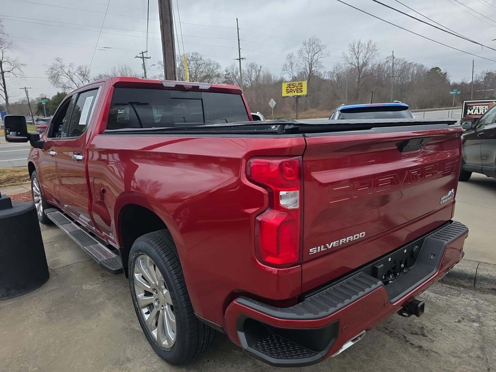 2022 Chevrolet Silverado 1500 High Country AWD