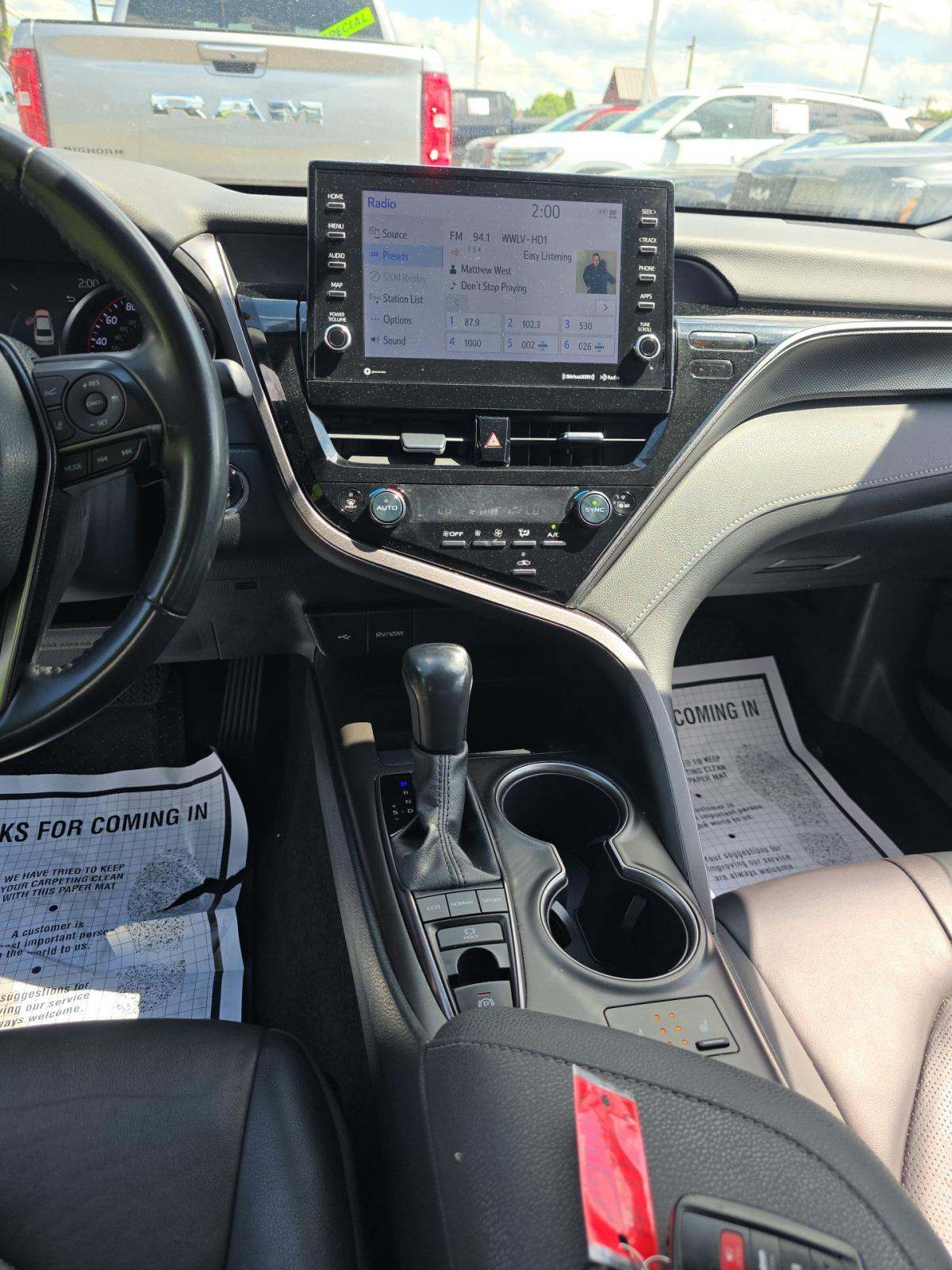 TOYOTA CAMRY - 10