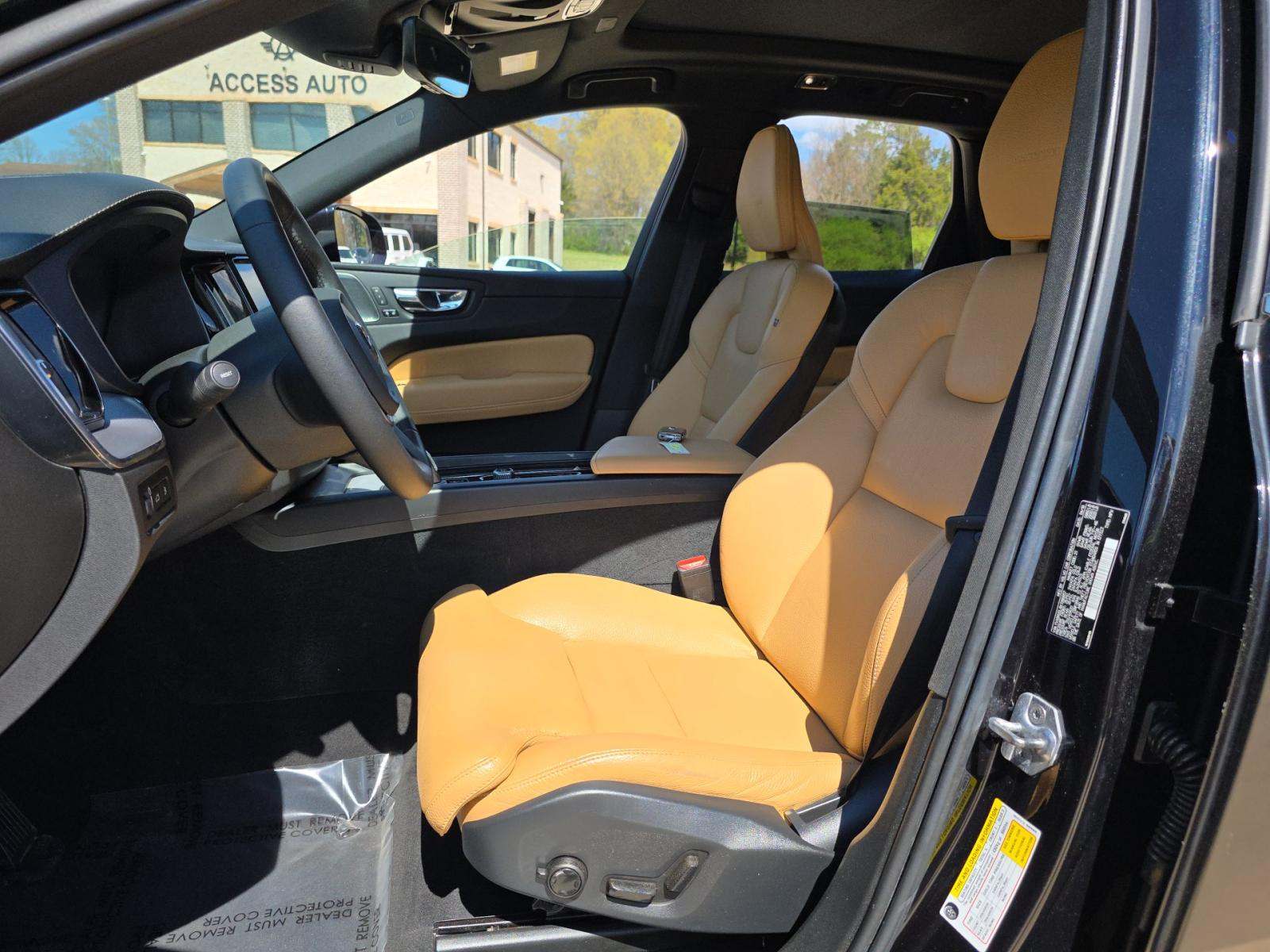 2019 Volvo XC60 Plug-In Hybrid T8 Inscription AWD