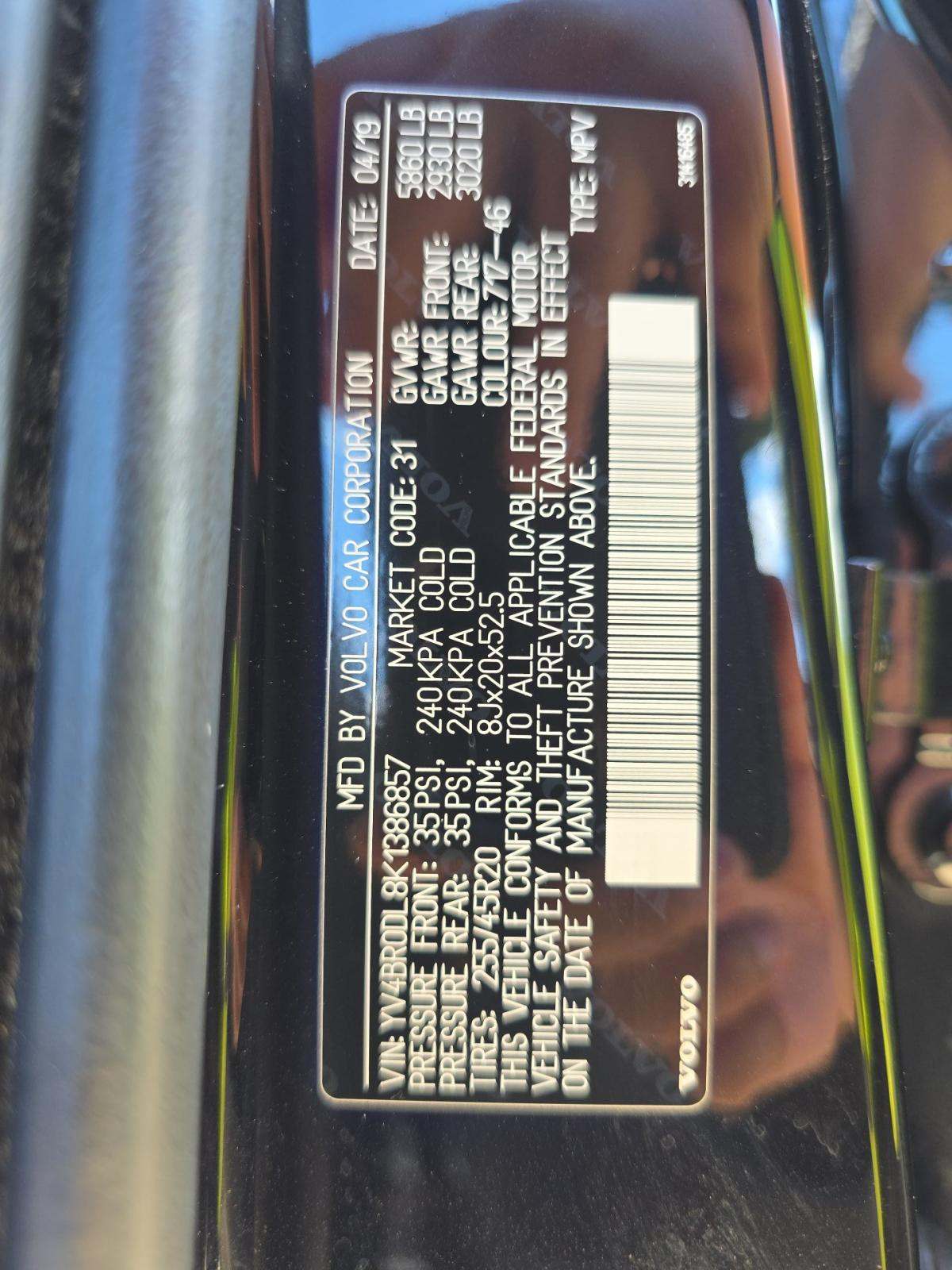 2019 Volvo XC60 Plug-In Hybrid T8 Inscription AWD