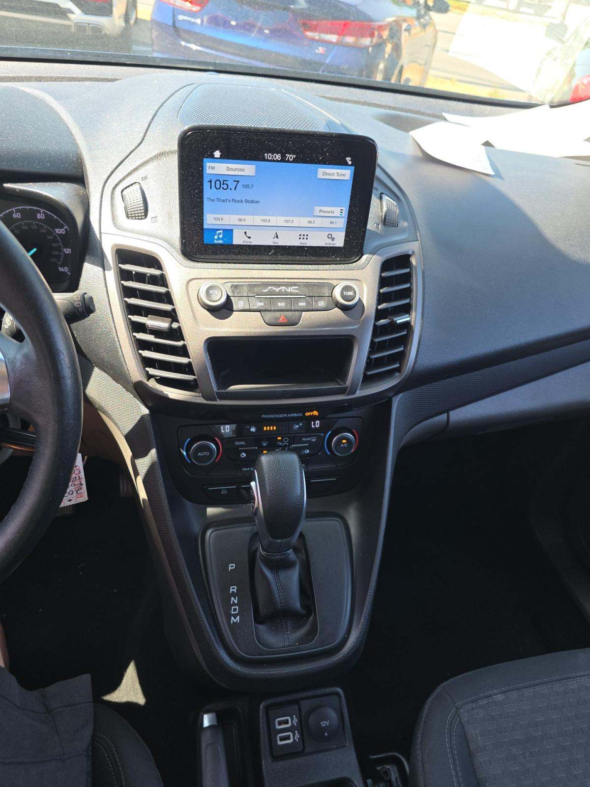 FORD TRANSIT CONNECT - 10